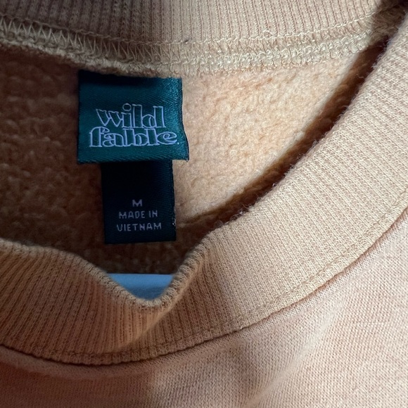 Sleeveless Sweatshirt Top - Picture 2 of 4